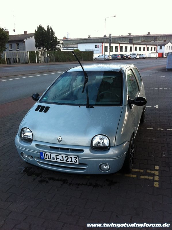 [Bild: twingo-07225856-QpI.jpg]