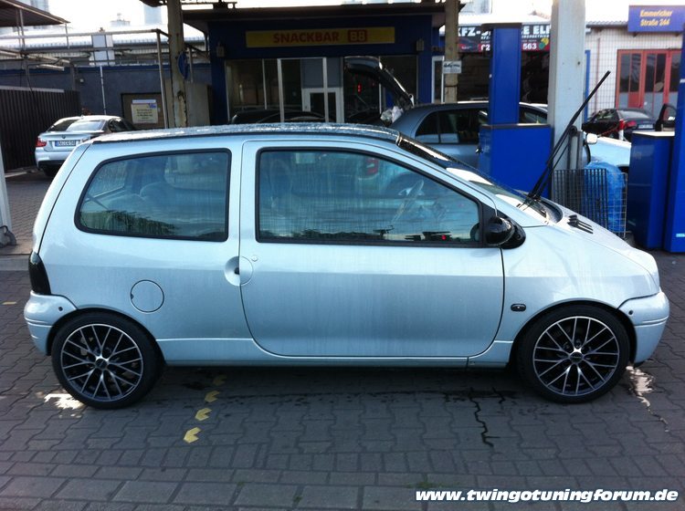 [Bild: twingo-07225912-JWw.jpg]