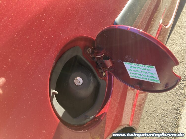 [Bild: twingo-21131416-tco.jpg]