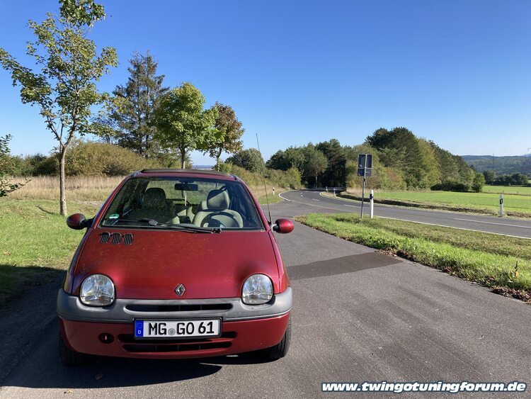 [Bild: twingo-20155649-gBw.jpg]