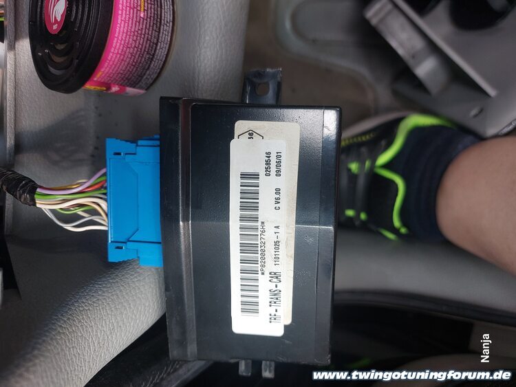 [Bild: twingo-10223029-uui.jpg]