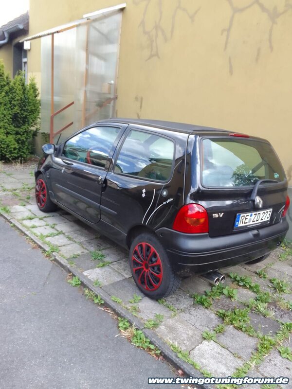 [Bild: twingo-14151212-MMp.jpg]