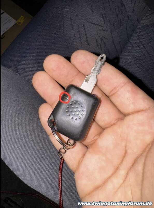 [Bild: twingo-17074929-dJa.jpg]