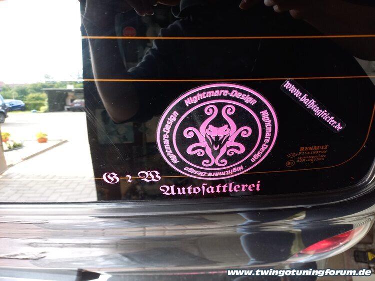 [Bild: twingo-07162325-kzU.jpg]