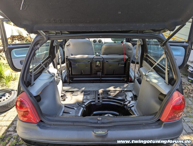 [Bild: twingo-11145957-avJ.jpg]