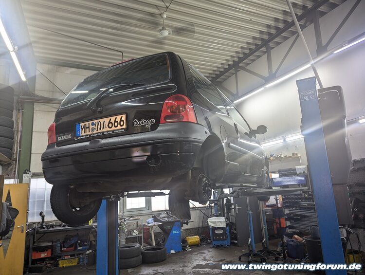 [Bild: twingo-14122325-bZC.jpg]