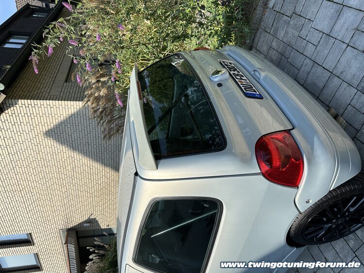 [Bild: twingo-05224046-Y4y.jpg]