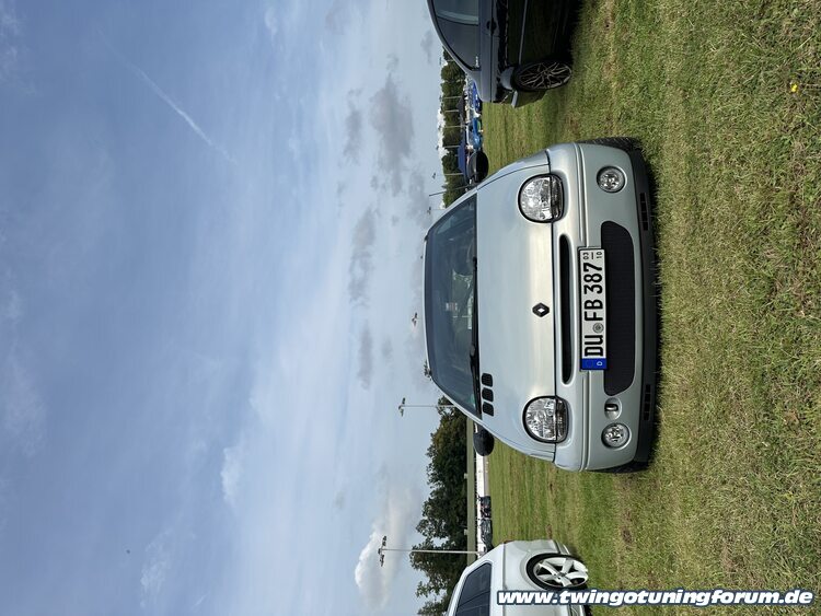 [Bild: twingo-05224517-g6f.jpg]