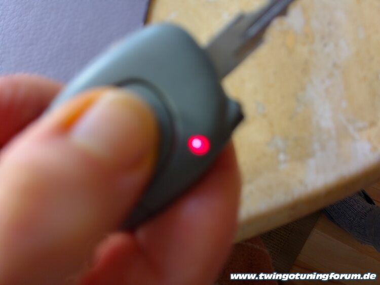 [Bild: twingo-15123834-Mqw.jpg]