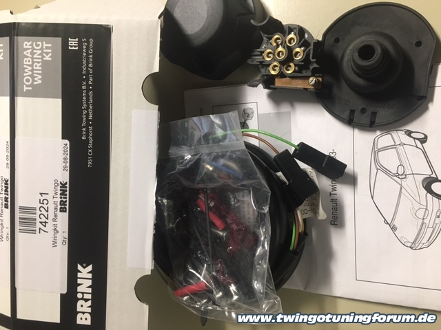 [Bild: twingo-27201221-1AQ.jpg]