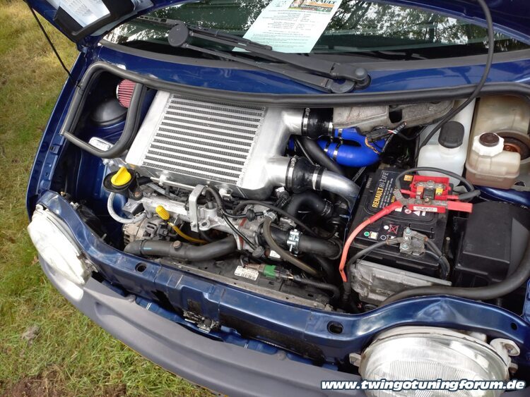 [Bild: twingo-07085821-UGB.jpg]