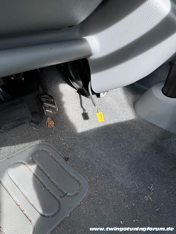 [Bild: twingo-07150333-FSE.jpg]