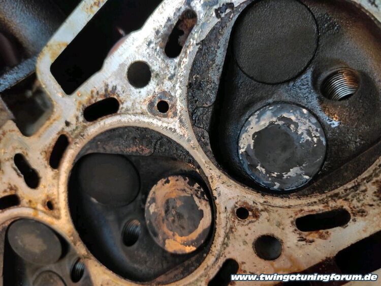 [Bild: twingo-09150038-9RU.jpg]