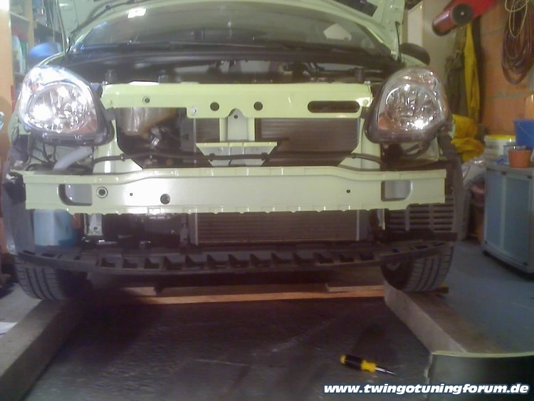 [Bild: twingo-10125405-ztL.jpg]