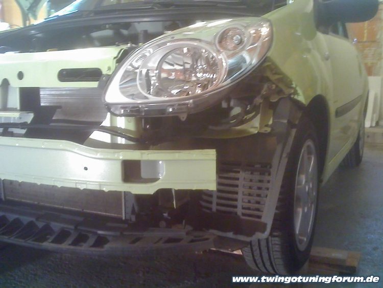 [Bild: twingo-10125659-X8d.jpg]