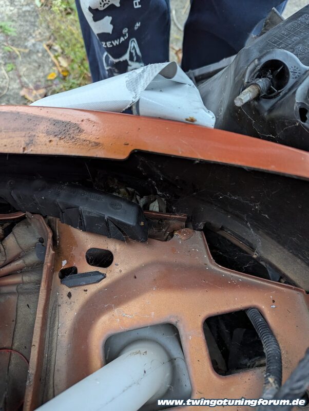 [Bild: twingo-15064844-ZVr.jpg]