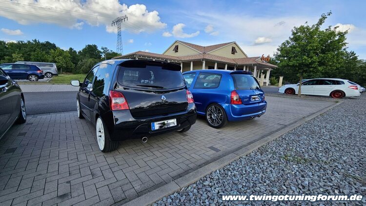 [Bild: twingo-12132300-yCU.jpg]
