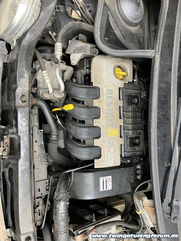 [Bild: twingo-13113240-Crl.jpg]