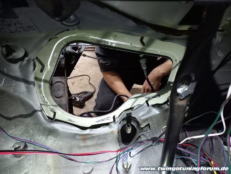 [Bild: twingo-08194601-hQ8.jpg]
