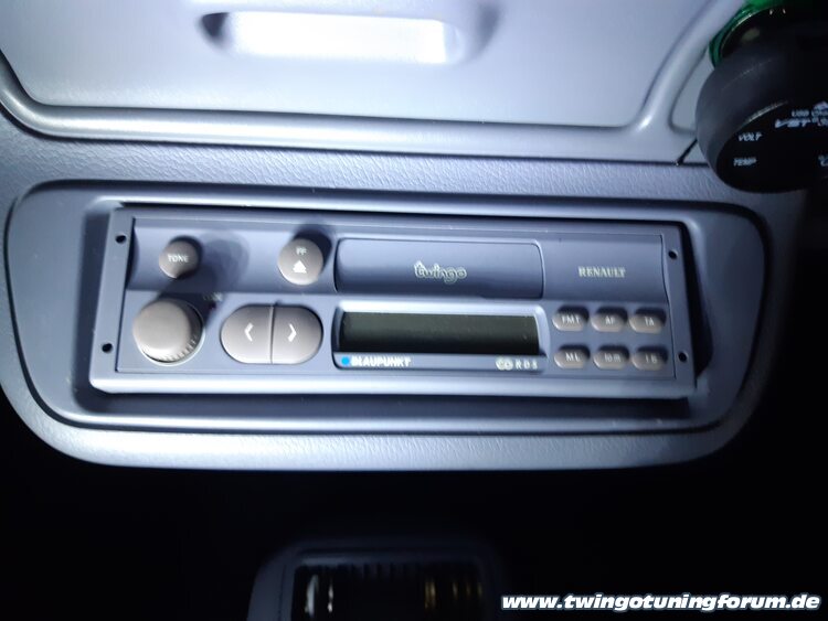 [Bild: twingo-08214803-Hit.jpg]