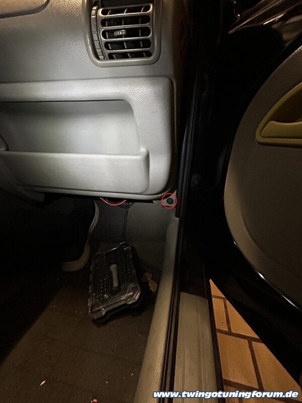 [Bild: twingo-14164522-mXM.jpg]