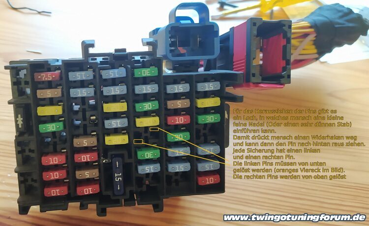 [Bild: twingo-30143241-eFL.jpg]