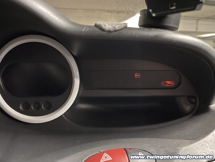 [Bild: twingo-31104806-trB.jpg]