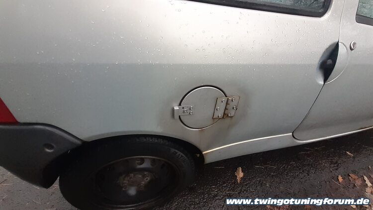 [Bild: twingo-31182704-LKS.jpg]