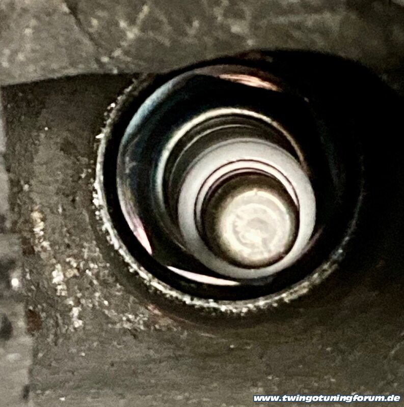[Bild: twingo-02152915-3hr.jpg]