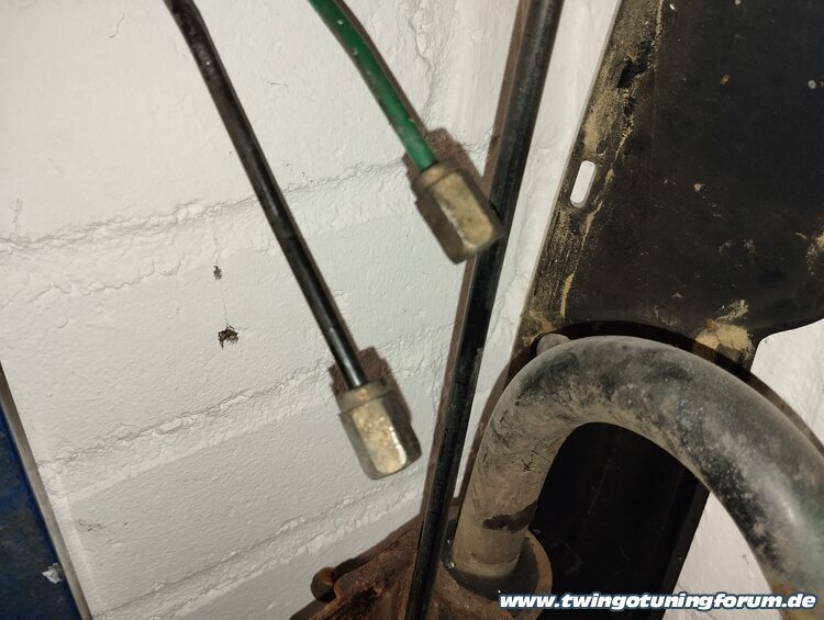 [Bild: twingo-02223830-8Cz.jpg]