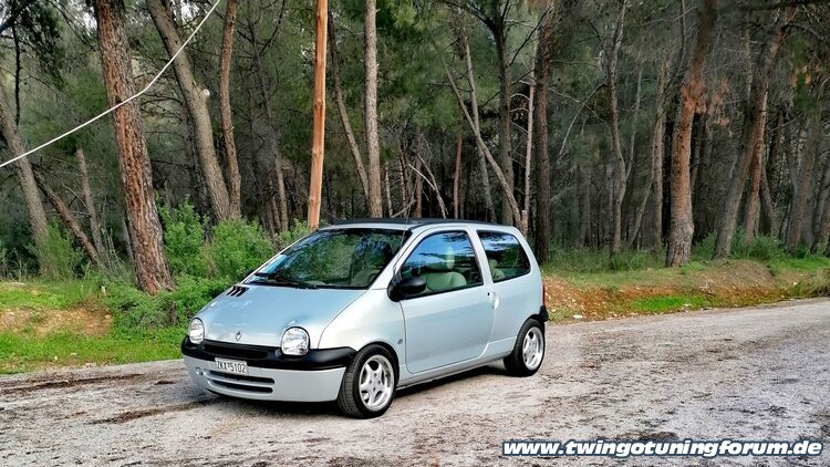 [Bild: twingo-27082922-TSE.jpg]