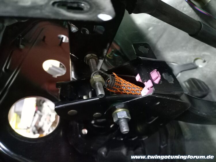 [Bild: twingo-02165622-mdn.jpg]