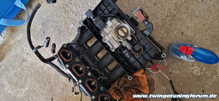 [Bild: twingo-25183158-dFl.jpg]