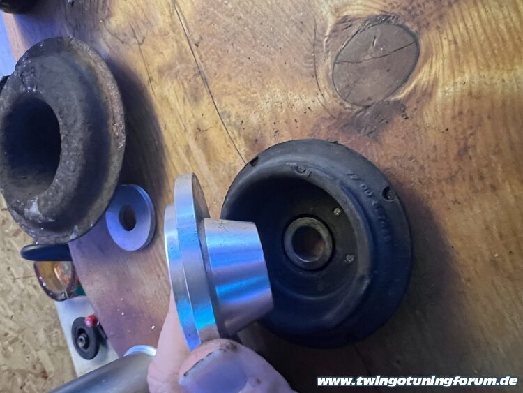 [Bild: twingo-26105029-HtP.jpg]