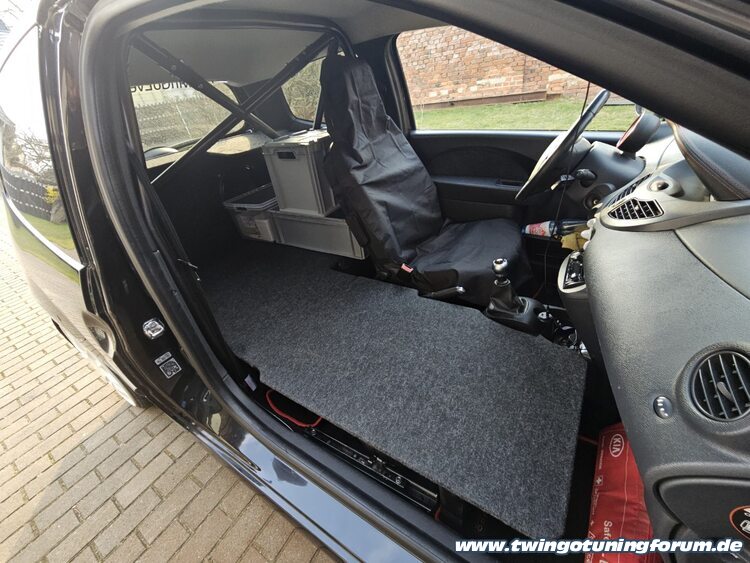 [Bild: twingo-23173847-SLf.jpg]