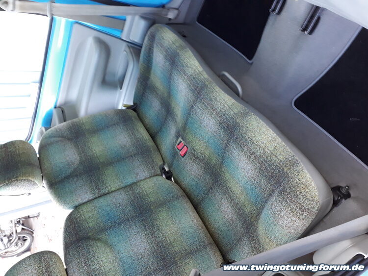 [Bild: twingo-23213521-TAB.jpg]