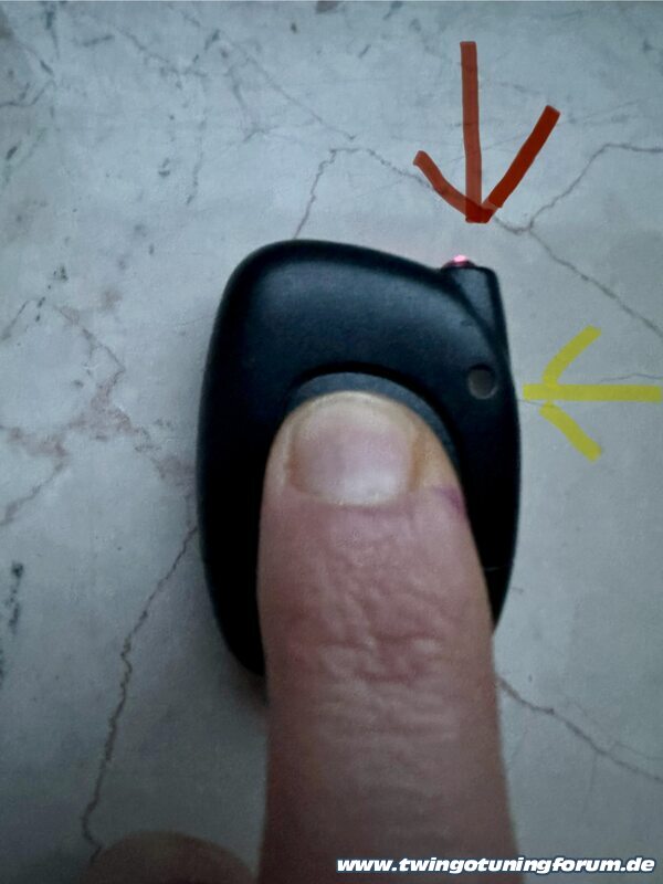 [Bild: twingo-28111213-GGG.jpg]