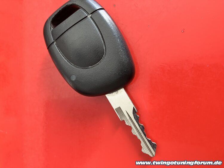 [Bild: twingo-31111326-c5B.jpg]