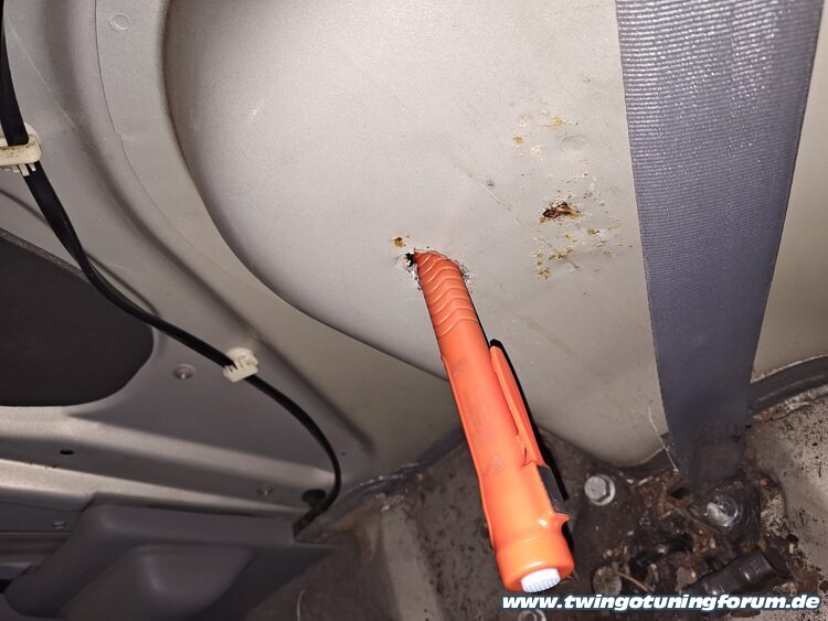 [Bild: twingo-31210507-BTI.jpg]