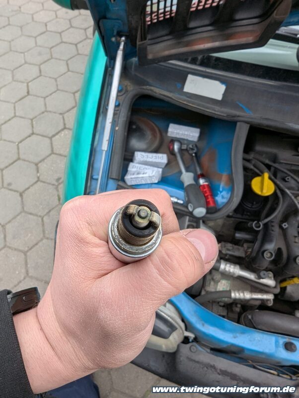 [Bild: twingo-02070644-9Gv.jpg]