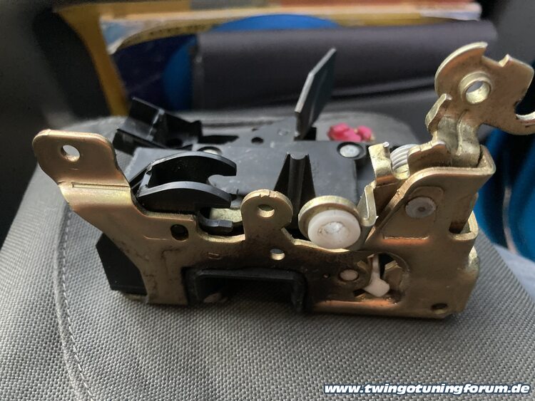 [Bild: twingo-05153331-GE6.jpg]