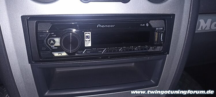 [Bild: twingo-14064542-LlP.jpg]