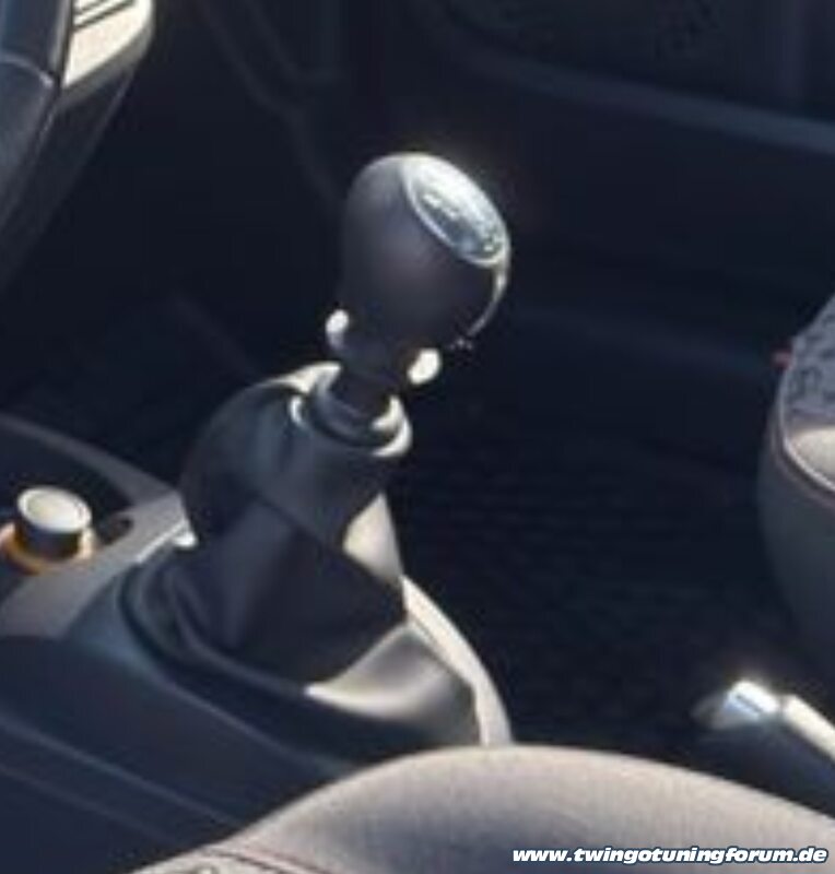 [Bild: twingo-15214731-mbo.jpg]
