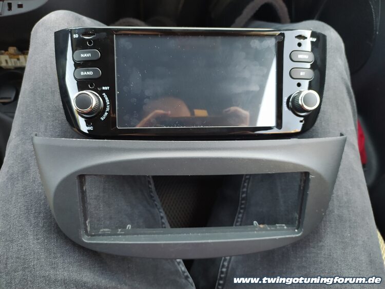 [Bild: twingo-25203629-1Bi.jpg]