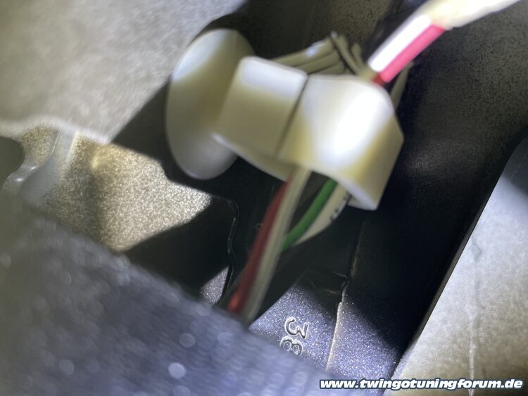 [Bild: twingo-28133621-pPc.jpg]