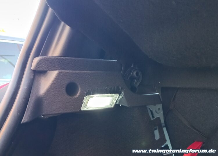 [Bild: twingo-01202824-UFm.jpg]