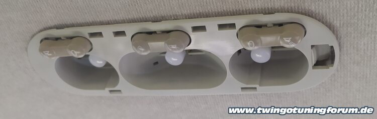 [Bild: twingo-03005021-Bis.jpg]