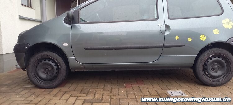 [Bild: twingo-19160643-6MO.jpg]