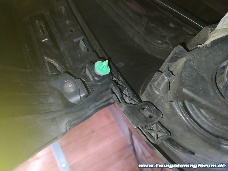 [Bild: twingo-05081609-upH.jpg]