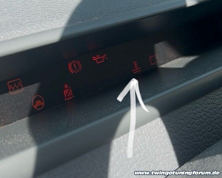 [Bild: twingo-15140300-dZ3.jpg]